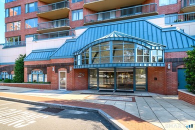 Experience refined luxury living at The Classic, one of downtown - photo 2