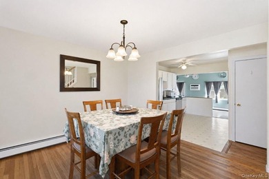 Welcome to this beautiful Colonial located at 1433 Manatuck Blvd - photo 9