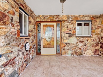 Oceanfront Oasis Home with Stunning Panoramic Views from inside - photo 4