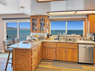 Oceanfront Oasis Home with Stunning Panoramic Views from inside - photo 9
