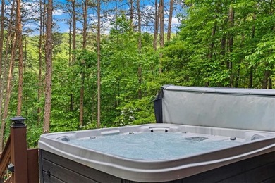 A peaceful lakeside escape awaits in this charming mountain - photo 2