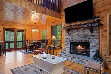 A peaceful lakeside escape awaits in this charming mountain - photo 5