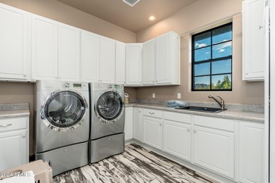 Discover the perfect blend of luxury and nature in this - photo 46