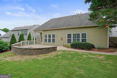 Welcome to this beautifully maintained 4-bedroom, 2.5-bath home - photo 48
