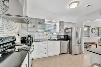 Welcome to this lovely home, 2BR/2BA + converted 3BR/3BA in - photo 13