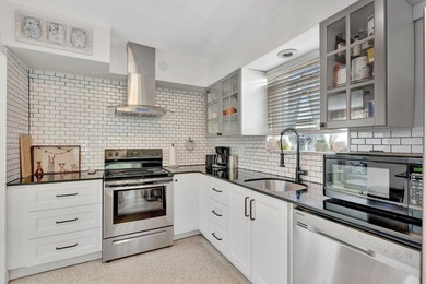 Welcome to this lovely home, 2BR/2BA + converted 3BR/3BA in - photo 15