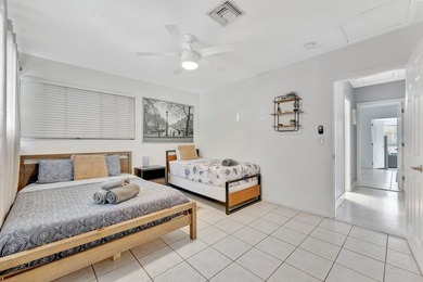 Welcome to this lovely home, 2BR/2BA + converted 3BR/3BA in - photo 21