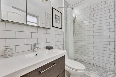 Welcome to this lovely home, 2BR/2BA + converted 3BR/3BA in - photo 28