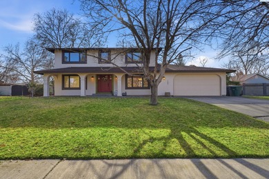 Lake Home For Sale in Richland, Washington