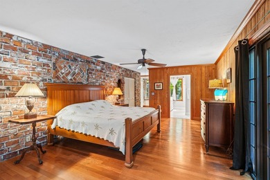 Discover your very own enchanted residence and guest cottage - photo 18