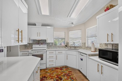 Welcome to this beautifully maintained and move-in ready - photo 19