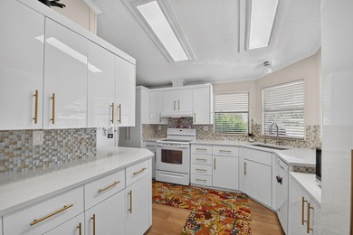 Welcome to this beautifully maintained and move-in ready - photo 20
