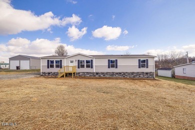 Boone Lake Home For Sale in Piney Flats Tennessee