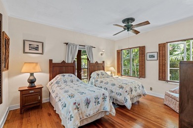 Discover your very own enchanted residence and guest cottage - photo 22