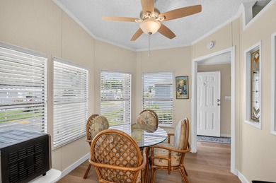 Welcome to this beautifully maintained and move-in ready - photo 22