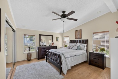 Welcome to this beautifully maintained and move-in ready - photo 24