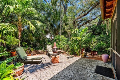 Discover your very own enchanted residence and guest cottage - photo 29