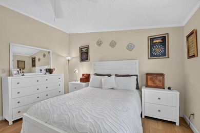 Welcome to this beautifully maintained and move-in ready - photo 34