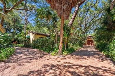 Discover your very own enchanted residence and guest cottage - photo 41