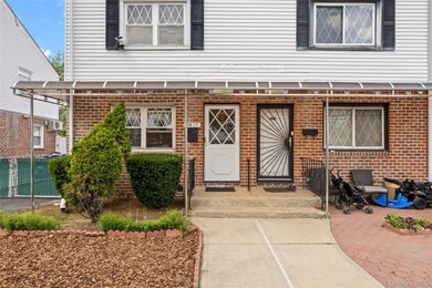 Welcome to this nice semi-attached single-family townhouse - photo 2