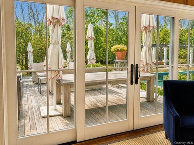 Tucked away in the sought-after North Sea section of Southampton - photo 9