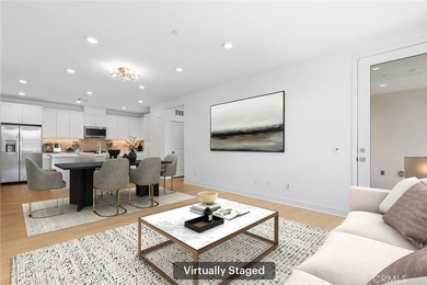 Welcome to this beautifully appointed third-floor, single-level - photo 7