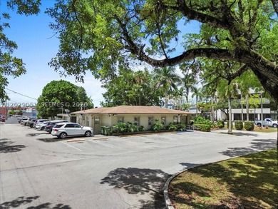 Prime corner property with direct exposure & on highly traveled - photo 14