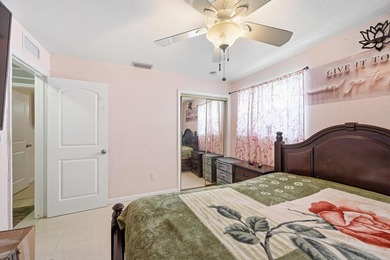 Looking for a stunning, maintained residence located in Sunrise? - photo 17