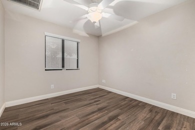 Beautiful single-level home tucked in a CUL-DE-SAC in The - photo 18