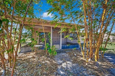 Lakefront Corner-Lot Gem on 1/3 Acre - No HOA! Welcome home to - photo 18