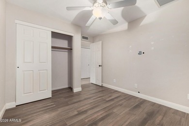 Beautiful single-level home tucked in a CUL-DE-SAC in The - photo 19