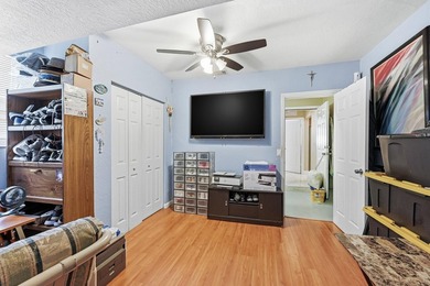 Looking for a stunning, maintained residence located in Sunrise? - photo 20