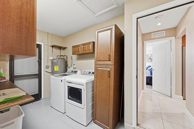 Looking for a stunning, maintained residence located in Sunrise? - photo 23