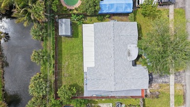 Looking for a stunning, maintained residence located in Sunrise? - photo 24