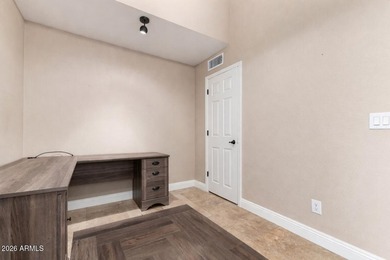 Beautiful single-level home tucked in a CUL-DE-SAC in The - photo 25