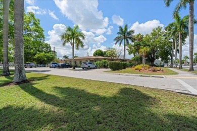Prime corner property with direct exposure & on highly traveled - photo 31