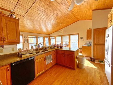 Excellent opportunity to own and develop a well established - photo 50