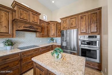 Back on the market after the prior buyer's financing fell - photo 6