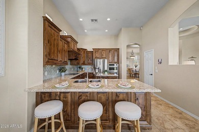 Back on the market after the prior buyer's financing fell - photo 7