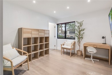 Contemporary elegance meets exceptional craftsmanship in this - photo 22