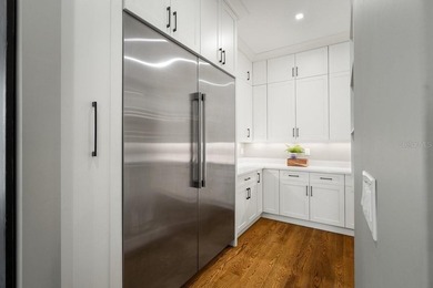 One or more photo(s) has been virtually staged. Custom-built - photo 24