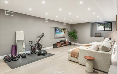 Contemporary elegance meets exceptional craftsmanship in this - photo 24