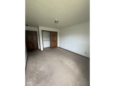 WHISPERING PONDS - This open concept 1,126 square foot duplex