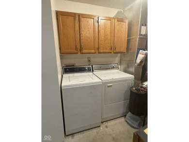 WHISPERING PONDS - This open concept 1,126 square foot duplex