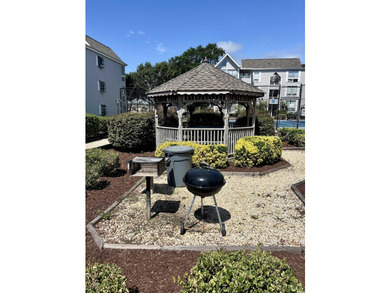 Beautiful top-floor, corner 2 bedroom, 2 full bathroom fully - photo 24