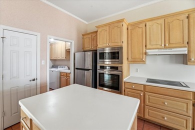 Welcome to your private retreat on beautiful Lake Palestine - photo 2