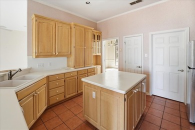 Welcome to your private retreat on beautiful Lake Palestine - photo 3