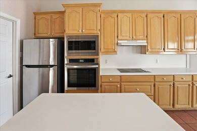 Welcome to your private retreat on beautiful Lake Palestine - photo 6