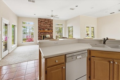 Welcome to your private retreat on beautiful Lake Palestine - photo 7