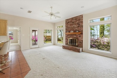 Welcome to your private retreat on beautiful Lake Palestine - photo 9